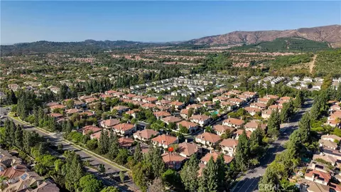 View/Area - 329 Rathbourne, Irvine, CA 92620 photo 4 of 12