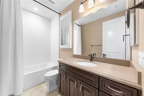 Bath - 55 Fenway, Irvine, CA 92620 photo 3 of 3