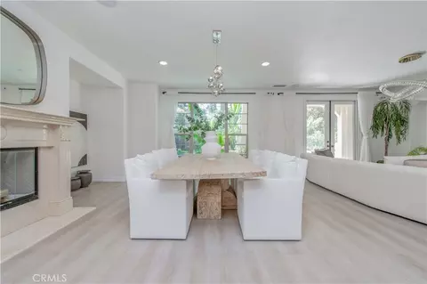 Dining - 21 Rose Trellis, Irvine, CA 92603 photo 2 of 4