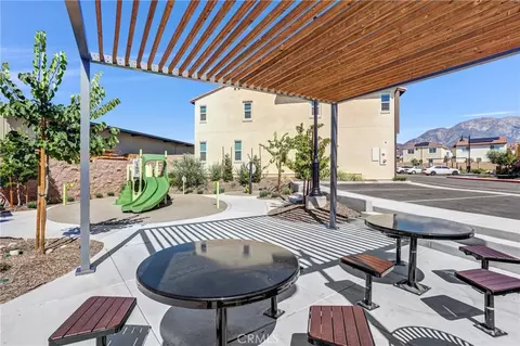Exterior - 475 Meyer, Upland, CA 91786 photo 6 of 9