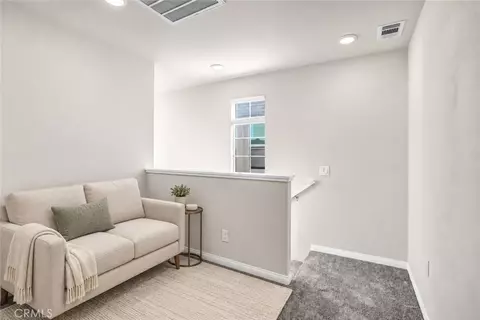 Entry Way - 475 Meyer, Upland, CA 91786 photo 5 of 6