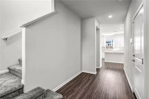 Entry Way - 475 Meyer, Upland, CA 91786 photo 2 of 6