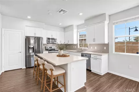 Kitchen - 475 Meyer, Upland, CA 91786 photo 1 of 2