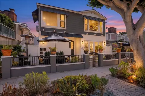1609 E Balboa Blvd, Newport Beach, CA 92661