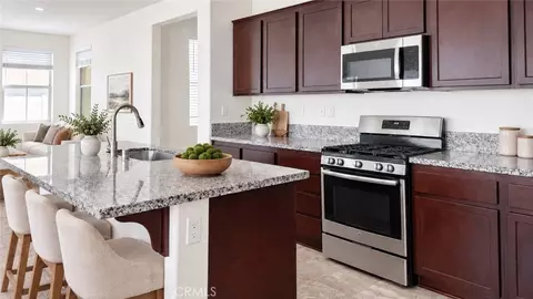 Kitchen - 1440 Black Diamond, Beaumont, CA 92223 photo 3 of 5