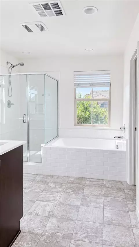 Bath - 1440 Black Diamond, Beaumont, CA 92223 photo 1 of 5