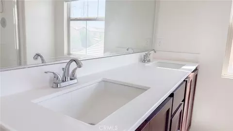 Bath - 1440 Black Diamond, Beaumont, CA 92223 photo 3 of 3