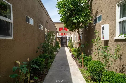 Exterior - 1111 Pine Ave, Long Beach, CA 90813 photo 1 of 2