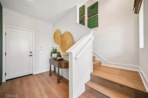 Entry Way - 5871 Maplewood Ln #4, Simi Valley, CA 93063 photo 1 of 2