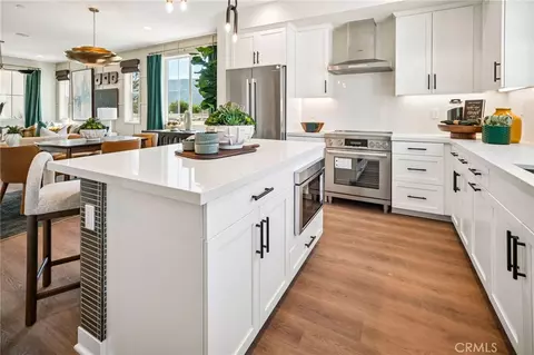 Kitchen - 5871 Maplewood Ln #4, Simi Valley, CA 93063 photo 5 of 5