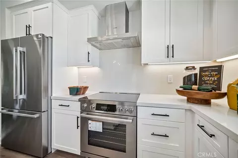 Kitchen - 5871 Maplewood Ln #4, Simi Valley, CA 93063 photo 3 of 5