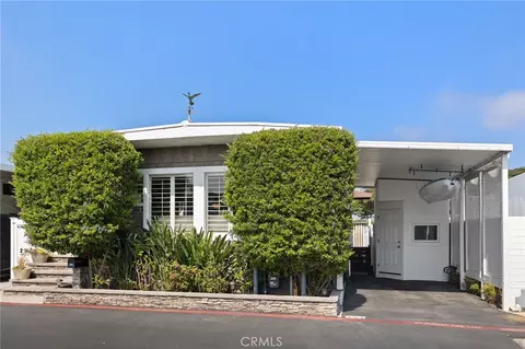 264 Mayflower, Newport Beach, CA 92660
