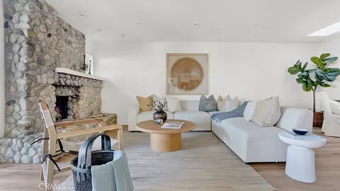 Living - 24903 Danamaple, Dana Point, CA 92629 photo 2 of 4
