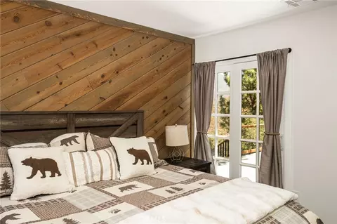 Bedroom - 28151 Modjeska Grade Rd, Silverado, CA 92676 photo 2 of 5