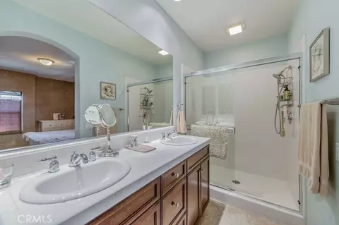 Bath - 15212 Grant, Tustin, CA 92782 photo 1 of 3