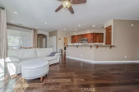 Living - 15212 Grant, Tustin, CA 92782 photo 3 of 4
