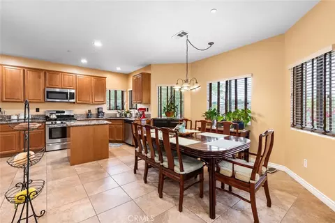Dining - 20000 Bald Mtn, Tehachapi, CA 93561 photo 1 of 1