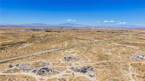 47004 Challenger Way, Lancaster, CA 93535 photo 22
