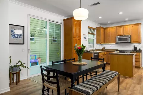 Dining - 36 Tarleton Ln, Ladera Ranch, CA 92694 photo 1 of 2