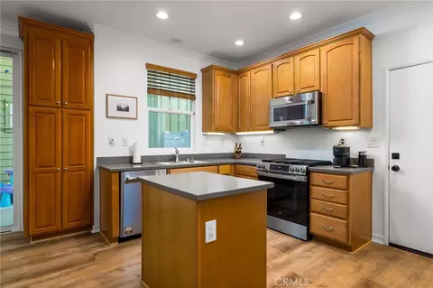 Kitchen - 36 Tarleton Ln, Ladera Ranch, CA 92694 photo 2 of 2