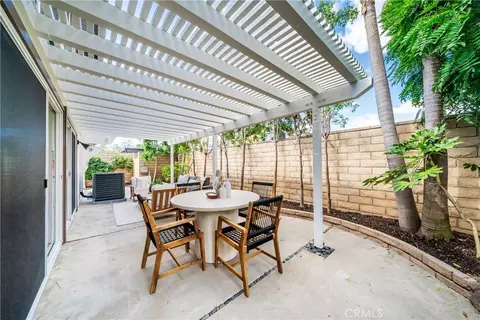 Exterior - 27 Mann, Irvine, CA 92612 photo 4 of 7