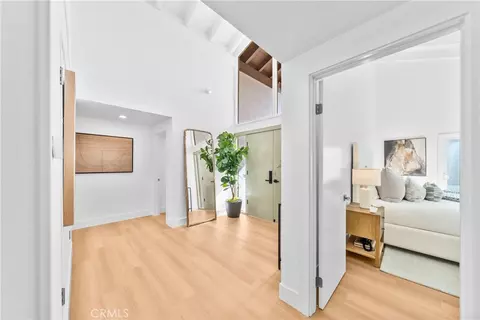 Entry Way - 27 Mann, Irvine, CA 92612 photo 5 of 8