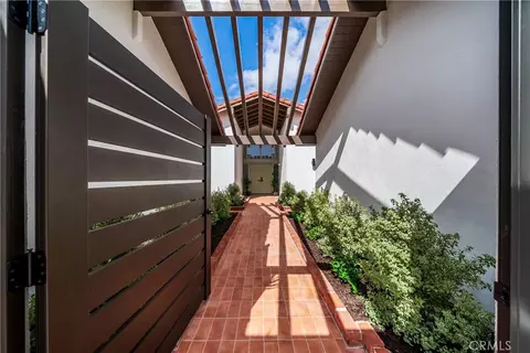 Exterior - 27 Mann, Irvine, CA 92612 photo 3 of 7