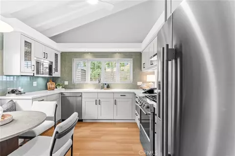 Kitchen - 27 Mann, Irvine, CA 92612 photo 1 of 5