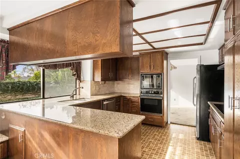 Kitchen - 1718 Redwood Way, Upland, CA 91784 photo 2 of 4