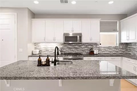 Kitchen - 3363 E Pine Rdg, Ontario, CA 91761 photo 3 of 3