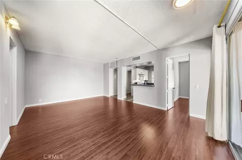 Living - 985 E California #306, Pasadena, CA 91106 photo 6 of 12