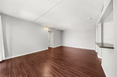 Living - 985 E California #306, Pasadena, CA 91106 photo 7 of 12