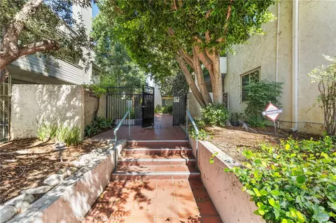 Exterior - 985 E California #306, Pasadena, CA 91106 photo 6 of 8