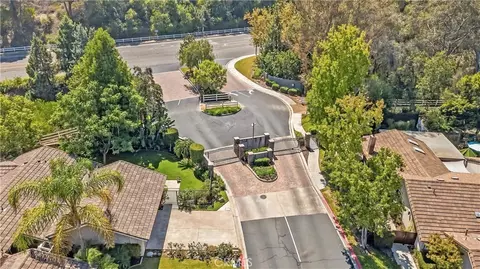 View/Area - 7625 E Twinleaf, Orange, CA 92869 photo 5 of 5