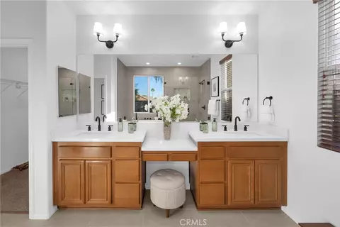 Bath - 29192 Jamesonite Cir, Menifee, CA 92584 photo 3 of 7