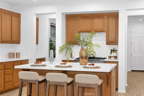 Kitchen - 29192 Jamesonite Cir, Menifee, CA 92584 photo 3 of 7