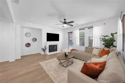 Living - 29192 Jamesonite Cir, Menifee, CA 92584 photo 5 of 5