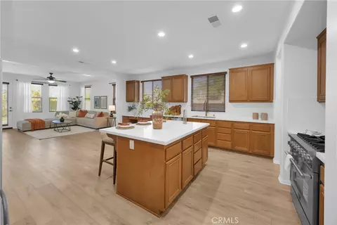Kitchen - 29192 Jamesonite Cir, Menifee, CA 92584 photo 1 of 7