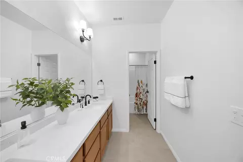 Bath - 29192 Jamesonite Cir, Menifee, CA 92584 photo 6 of 7