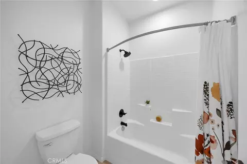Bath - 29192 Jamesonite Cir, Menifee, CA 92584 photo 7 of 7