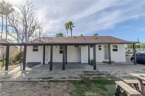 9023 Olive, Fontana, CA 92335 photo 3
