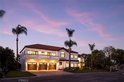 6621 Silverspur Ln, Huntington Beach, CA 92648