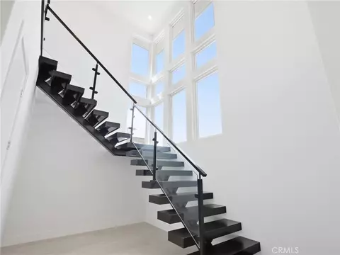 Entry Way - 2091 E Pearl St, Encinitas, CA 92024 photo 1 of 1