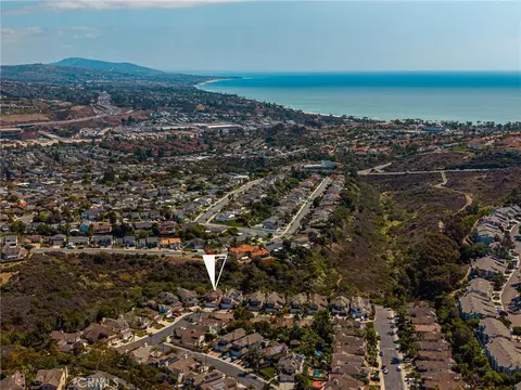 View/Area - 24932 Summerwind, Dana Point, CA 92629 photo 2 of 9