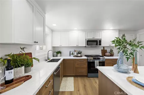 Kitchen - 2076 N Mori, Orange, CA 92867 photo 3 of 4