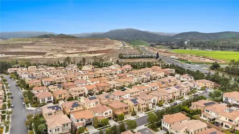 View/Area - 126 Imagination Trl, Irvine, CA 92620 photo 3 of 9