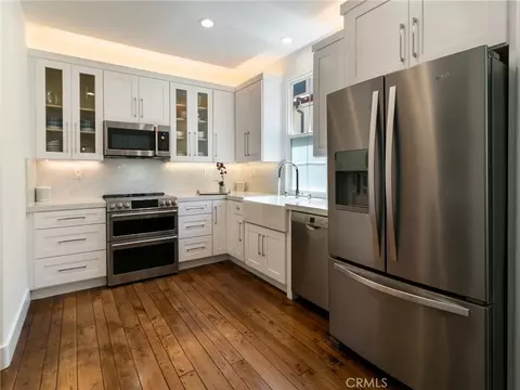Kitchen - 70 Clouds, Irvine, CA 92603 photo 2 of 2