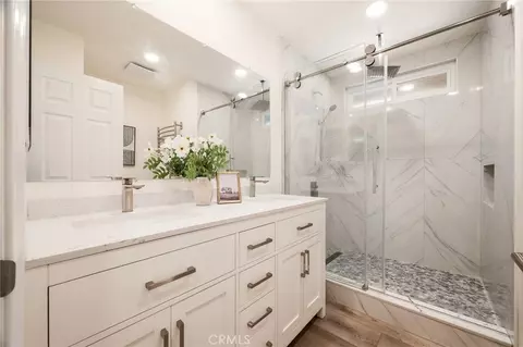 Bath - 17 Whitney, Irvine, CA 92620 photo 7 of 9