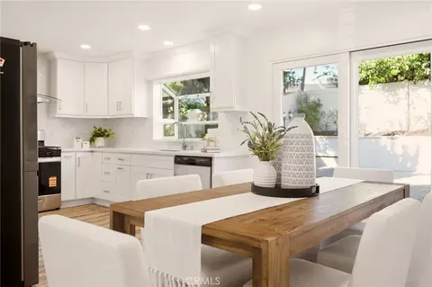 Dining - 17 Whitney, Irvine, CA 92620 photo 3 of 3