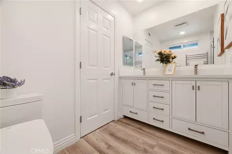 Bath - 17 Whitney, Irvine, CA 92620 photo 5 of 9